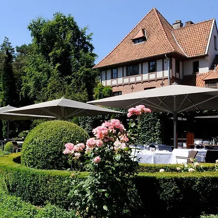 Domaine La Butte Aux Bois Hotel Lanaken
